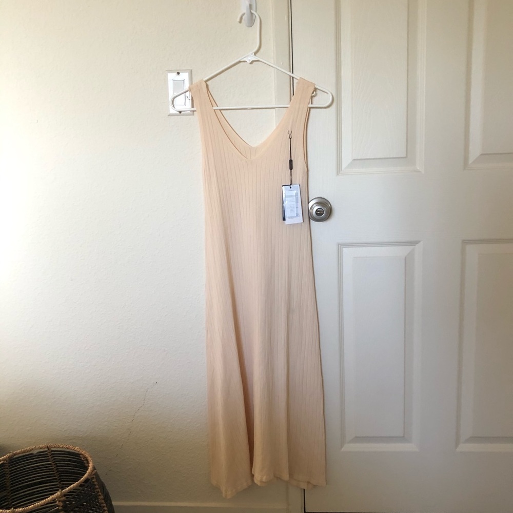 Light salmon dress new